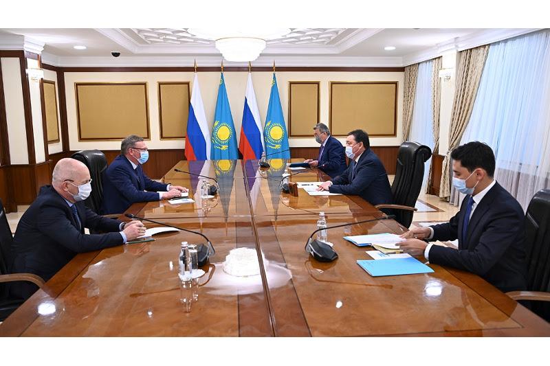 Аскар Мамин встретился с губернатором Омской области