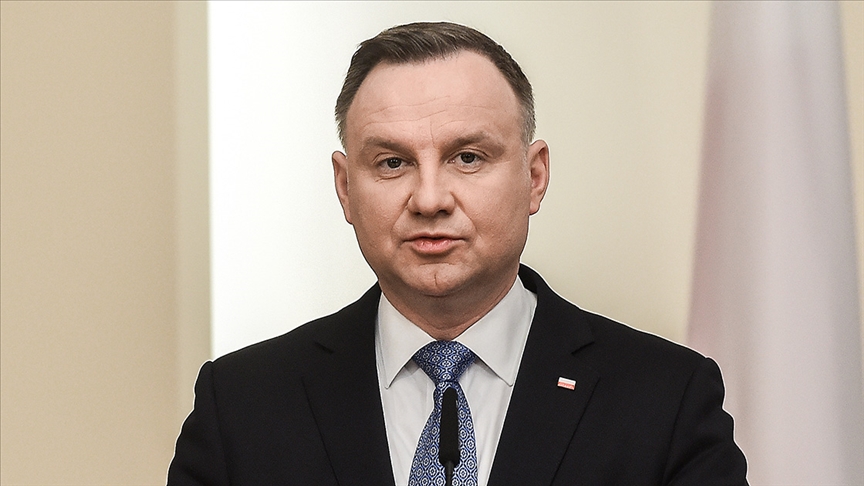 Polonya Cumhurbaşkanı Duda: Putin daha zor ambargolara tabii tutulmalı