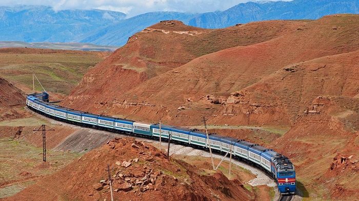 Садыр Жапаров: Железная дорога «КНР-КР-РУз» создает широкие условия для получения больших доходов и привлечения инвестиций