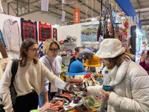 Кыргызстанские ремесленники приняли участие в международной выставке-ярмарке в Милане