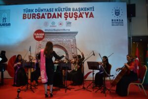 Bursada “Yeddi Gözəl” musiqi qrupunun konserti olub